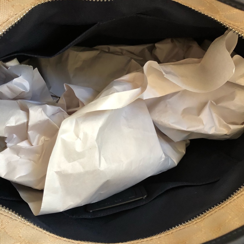 NWT Coach Signature city zip tote&LG wallet - Picture 4 of 8